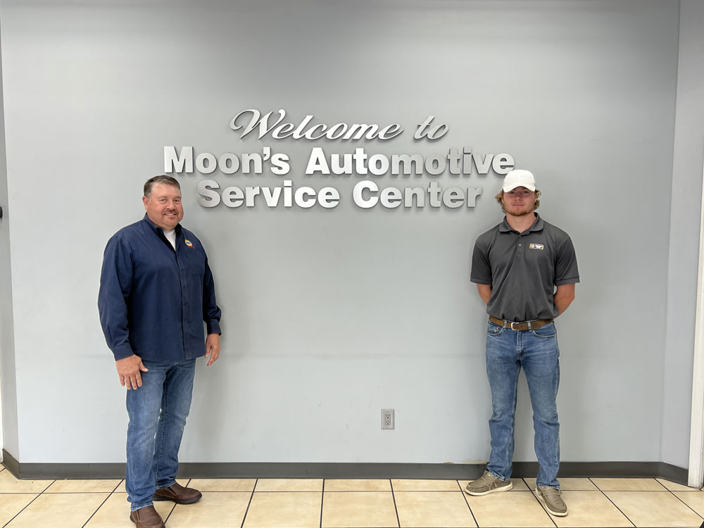 meet the team of moon's automotive service center